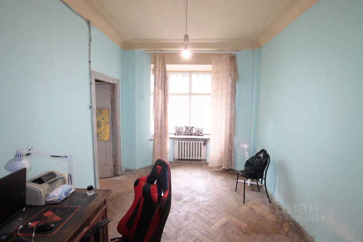 Продажа 3-комн квартиры на вторичном рынке Малый Демидовский переулок, 3