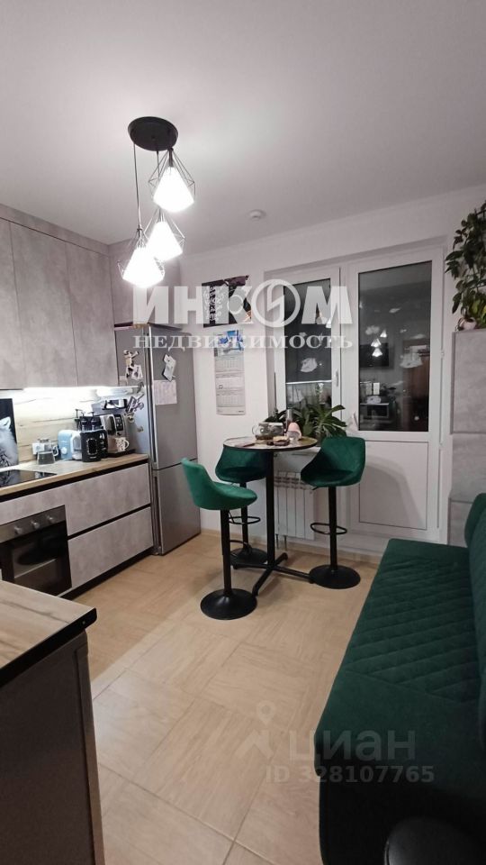 Продажа 2-комн квартиры на вторичном рынке улица Лавочкина, 10А