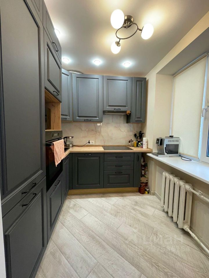 Продажа 2-комн квартиры на вторичном рынке Новозаводская улица, 2К1