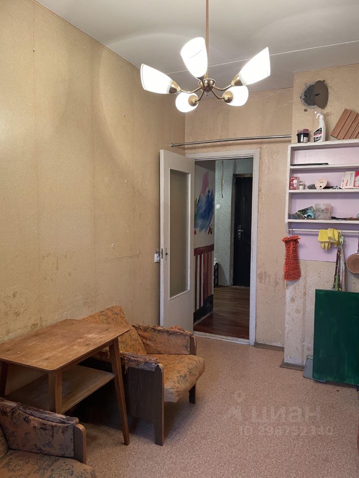 Продажа 2-комн квартиры на вторичном рынке улица Ворошилова, 9