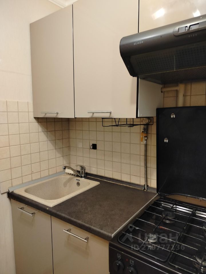 Аренда 1-комн квартиры на вторичном рынке улица Академика Ильюшина, 1к2