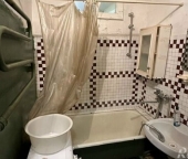 Продать Квартиры вторичка Киришский район, Комсомольская улица  14 