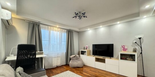 2-комн квартира улица Римского-Корсакова,  д. 1