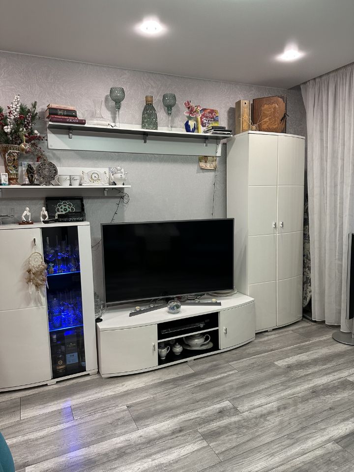 Продажа 3-комн квартиры на вторичном рынке улица Корнейчука, 32