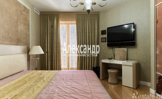 Продажа 3-комн квартиры на вторичном рынке линия 10-я В.О.,  д. 17,  к. 2