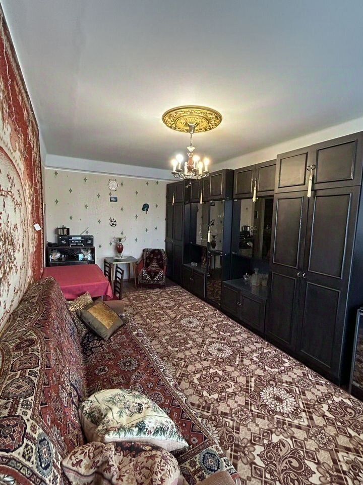 Продажа 3-комн квартиры на вторичном рынке улица Сантьяго-де-Куба, 8К1