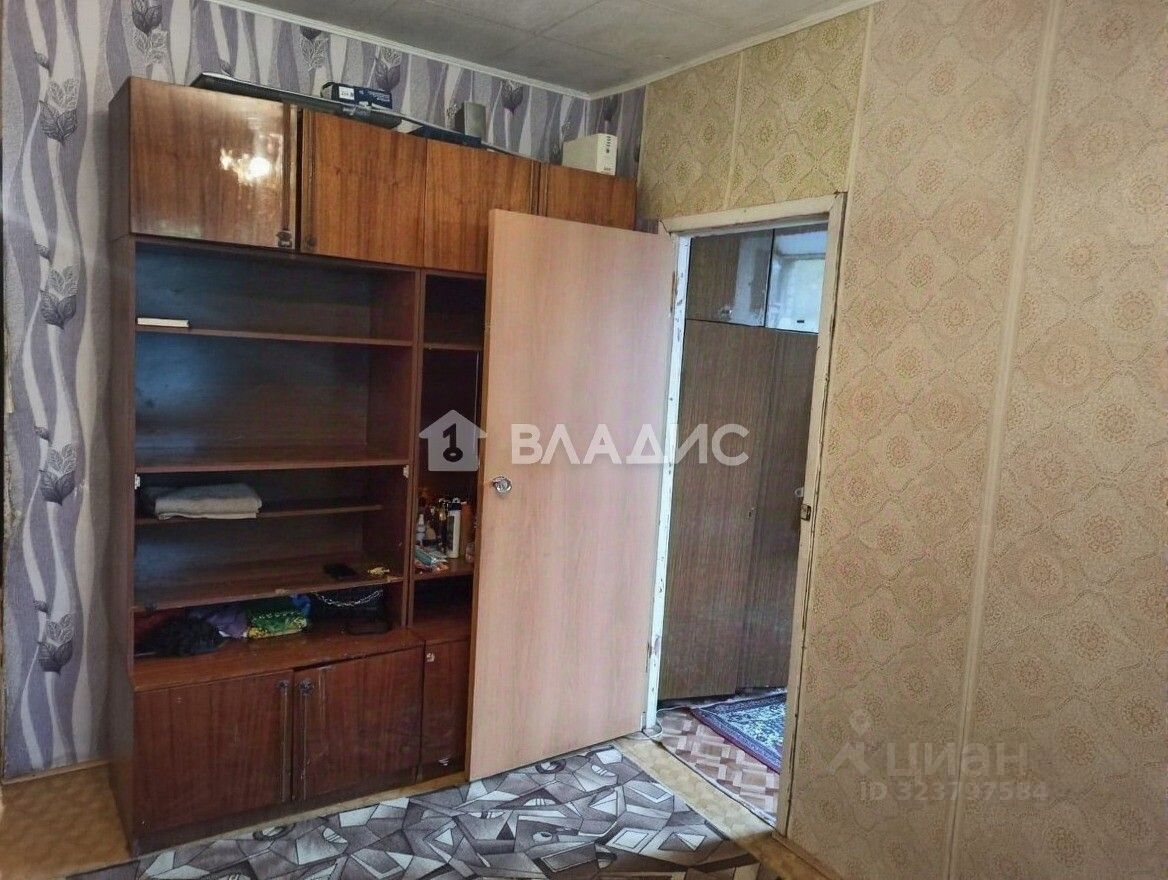 Продажа 3-комн квартиры на вторичном рынке Апрелевка, улица Парковая,  д. 2/1