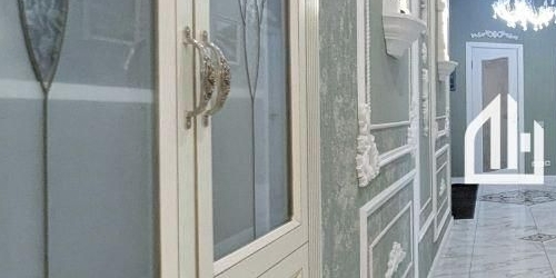 3-комн квартира улица Жукова, 3