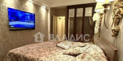 2-комн квартира улица Ватутина,  д. 11