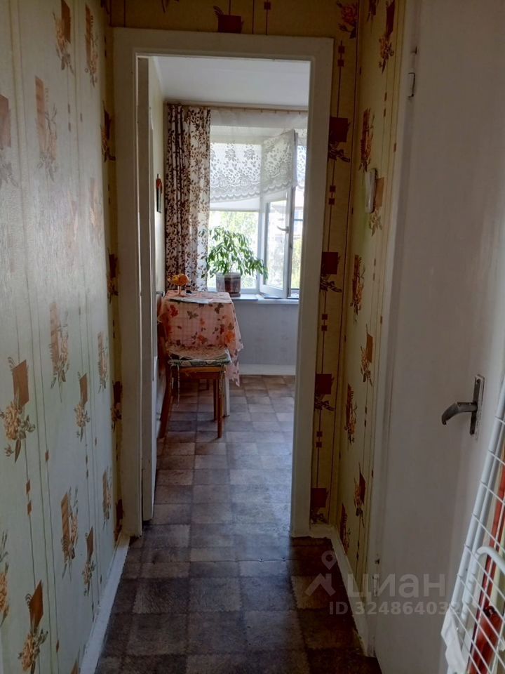 Продажа 2-комн квартиры на вторичном рынке проспект Ветеранов, 154