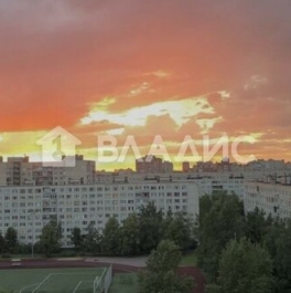 Продажа 2-комн квартиры на вторичном рынке Загребский бульвар,  д. 7 к3