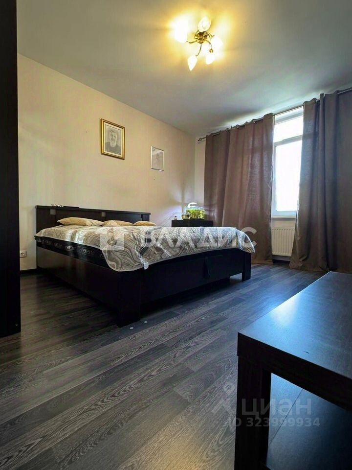 Продажа 3-комн квартиры на вторичном рынке проспект Маршала Блюхера, 9к2