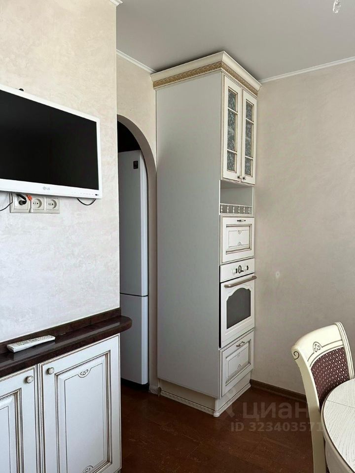 Продажа 3-комн квартиры на вторичном рынке Дубнинская улица, 30Б