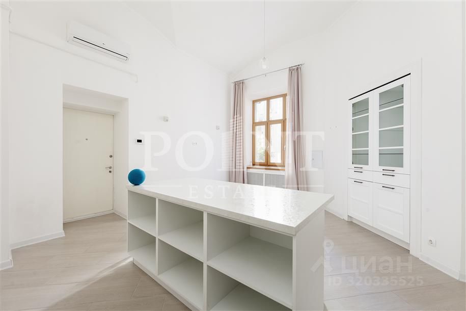 Аренда 6-комн квартиры на вторичном рынке Сретенский бульвар, 6/1С1