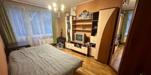 3-комн квартира проспект Славы,  д. 11