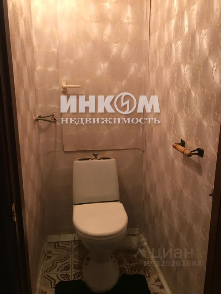Продажа 2-комн квартиры на вторичном рынке улица Декабристов, 28К2