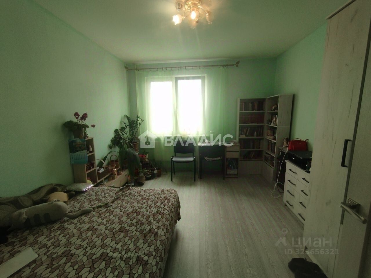 Продажа 3-комн квартиры на вторичном рынке улица Маршала Захарова, 12к2