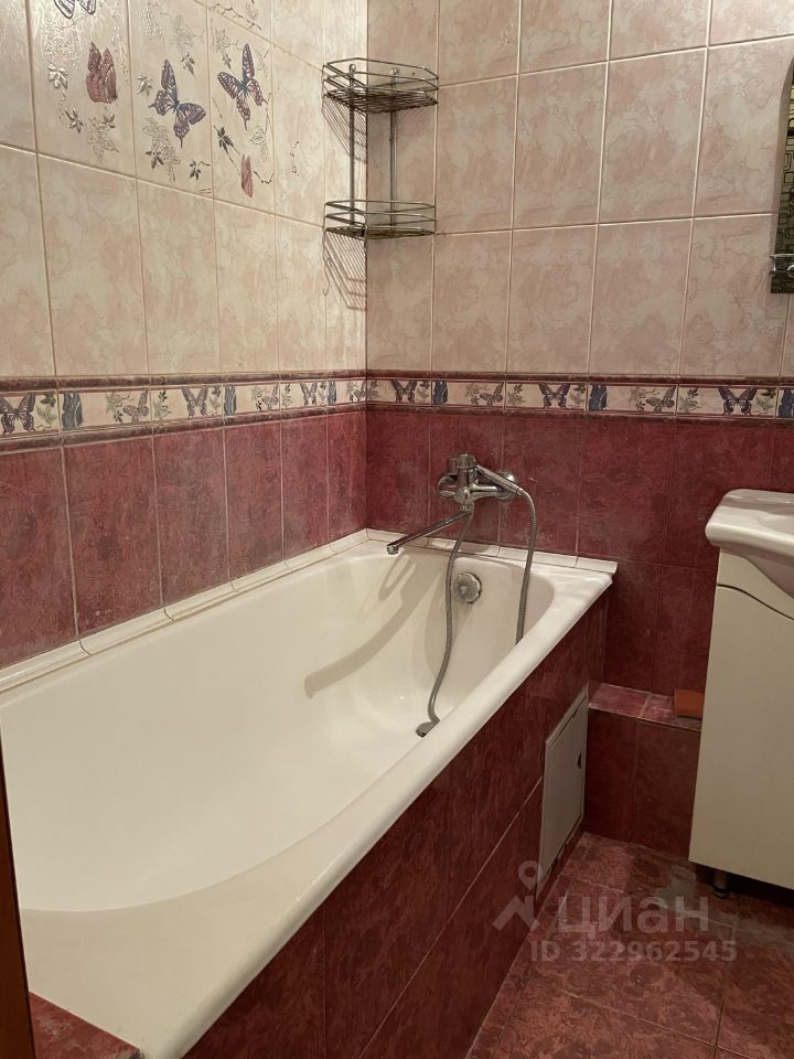 Продажа 1-комн квартиры на вторичном рынке Пронина мкр, Звенигород,  д. 9