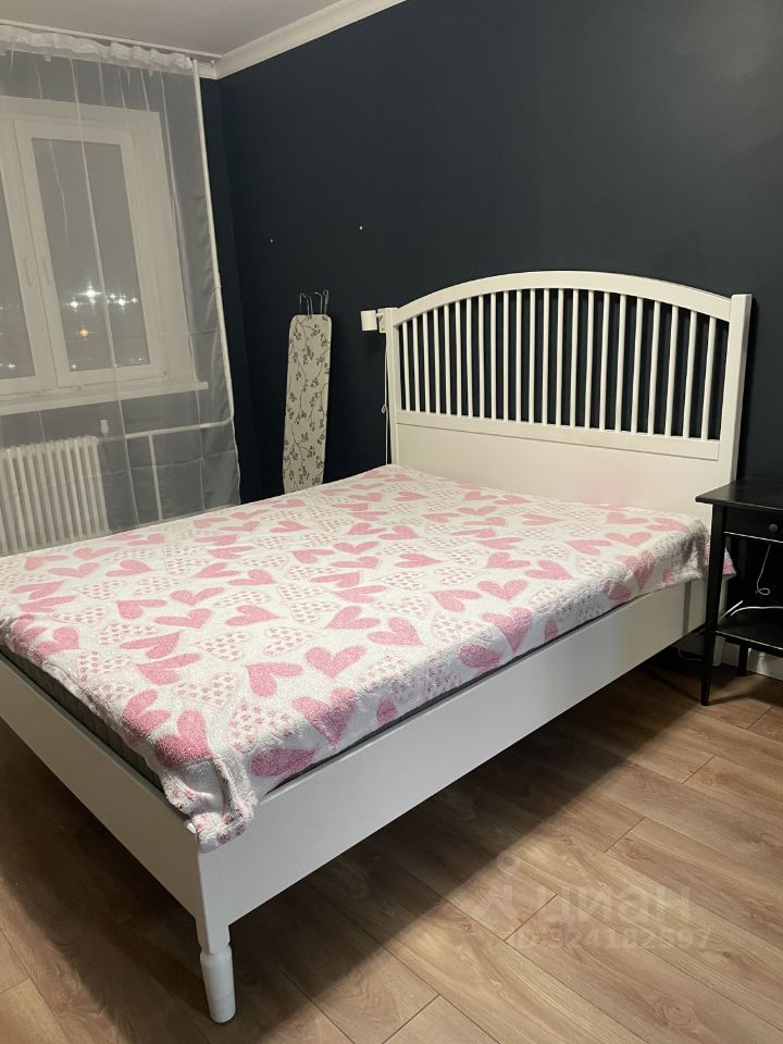 Аренда 2-комн квартиры на вторичном рынке с. Домодедово, улица Творчества,  д. 5к2