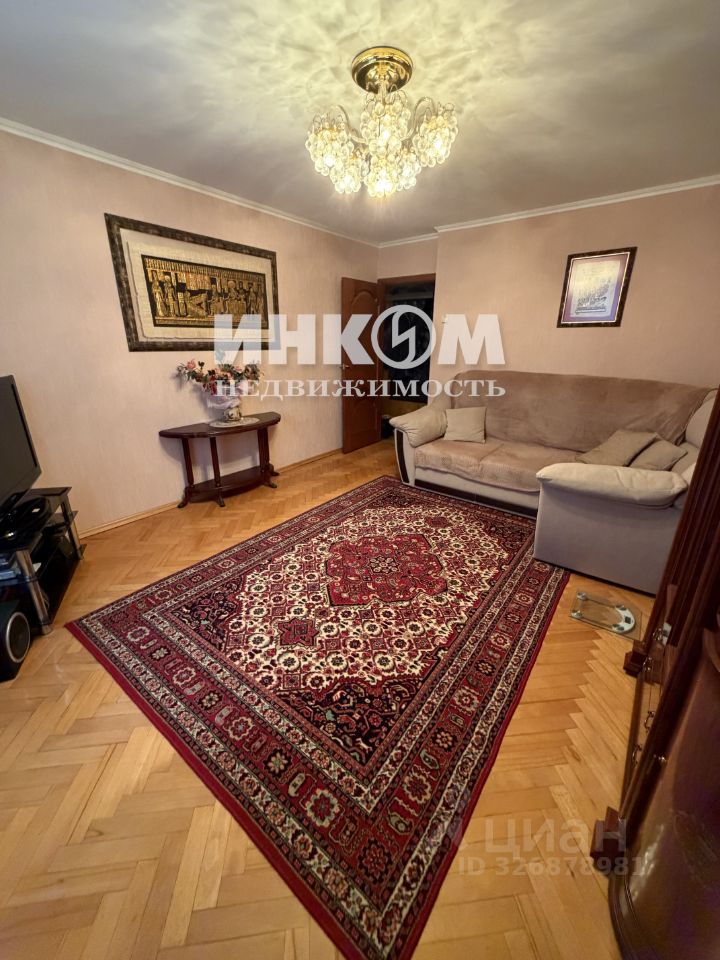 Продажа 3-комн квартиры на вторичном рынке улица Молостовых, 10К1