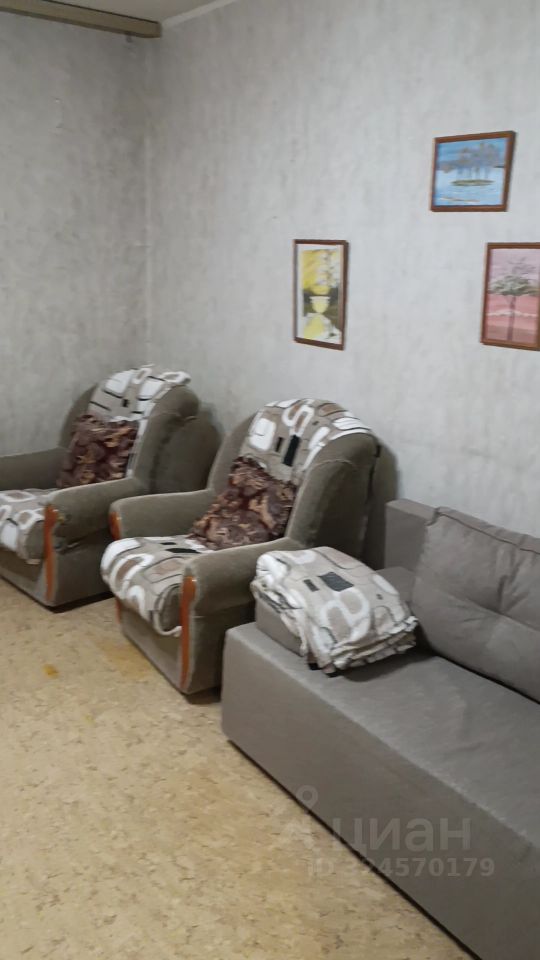 Продажа 2-комн квартиры на вторичном рынке улица Плещеева, 16