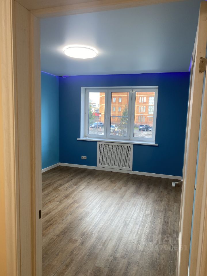 Аренда 3-комн квартиры на вторичном рынке Одинцово, улица Триумфальная, 12