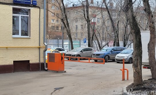 Продажа 2-комн квартиры на вторичном рынке Локомотивный проезд,  д. 31