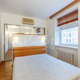 Аренда 2-комн квартиры на вторичном рынке Чапаевский переулок,  д. 18/1