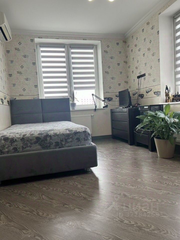 Продажа 3-комн квартиры на вторичном рынке улица Твардовского, 12к2