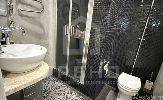 Продажа 4-комн квартиры на вторичном рынке Новосаратовская ул