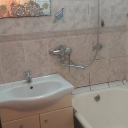 Продажа 2-комн квартиры на вторичном рынке Альпийский переулок,  д. 10