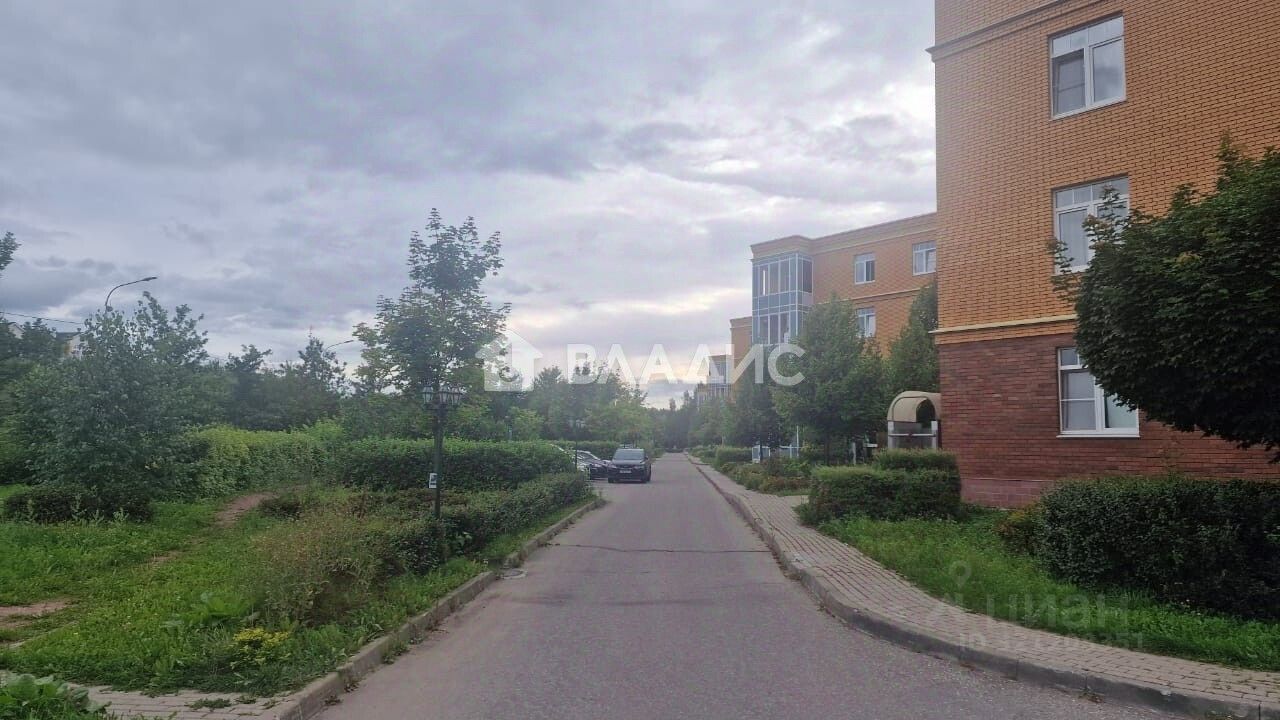 Аренда 3-комн квартиры на вторичном рынке Заречье пгт, улица Тихая, 26к4