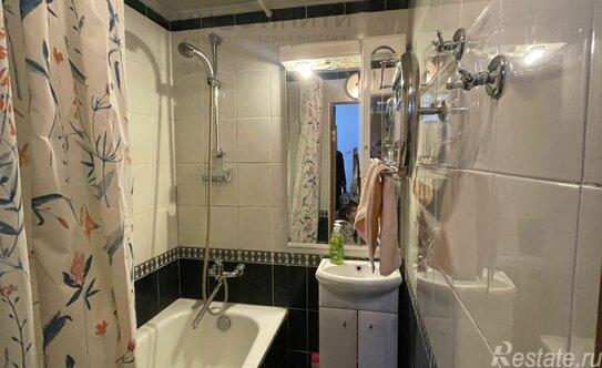 Продажа 2-комн квартиры на вторичном рынке улица Инессы Арманд,  д. 4 к2