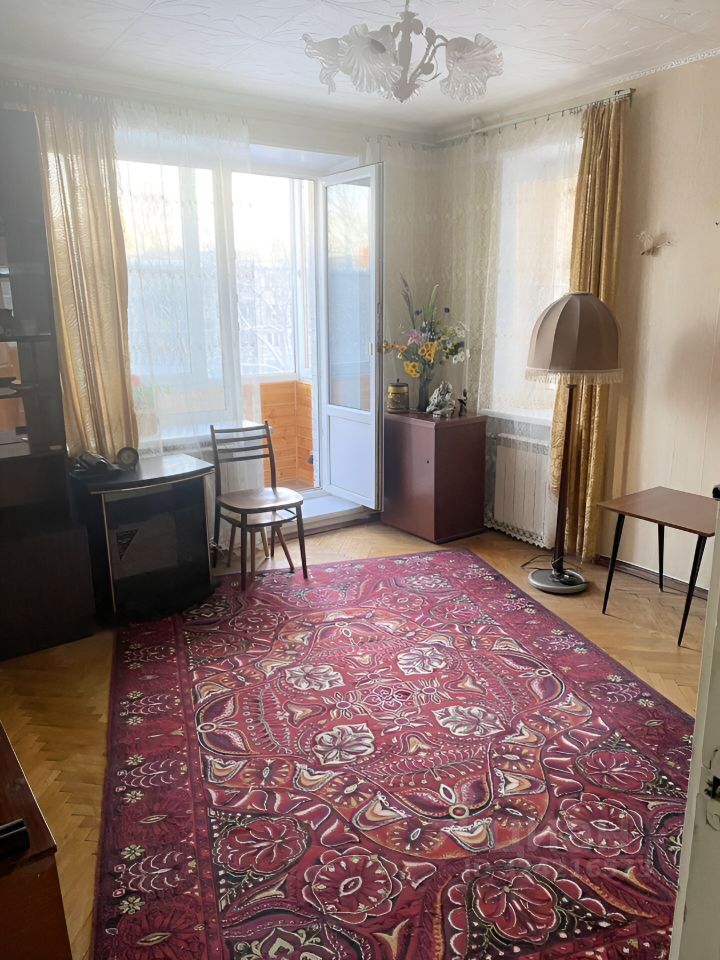 Аренда 1-комн квартиры на вторичном рынке проспект Космонавтов, 82