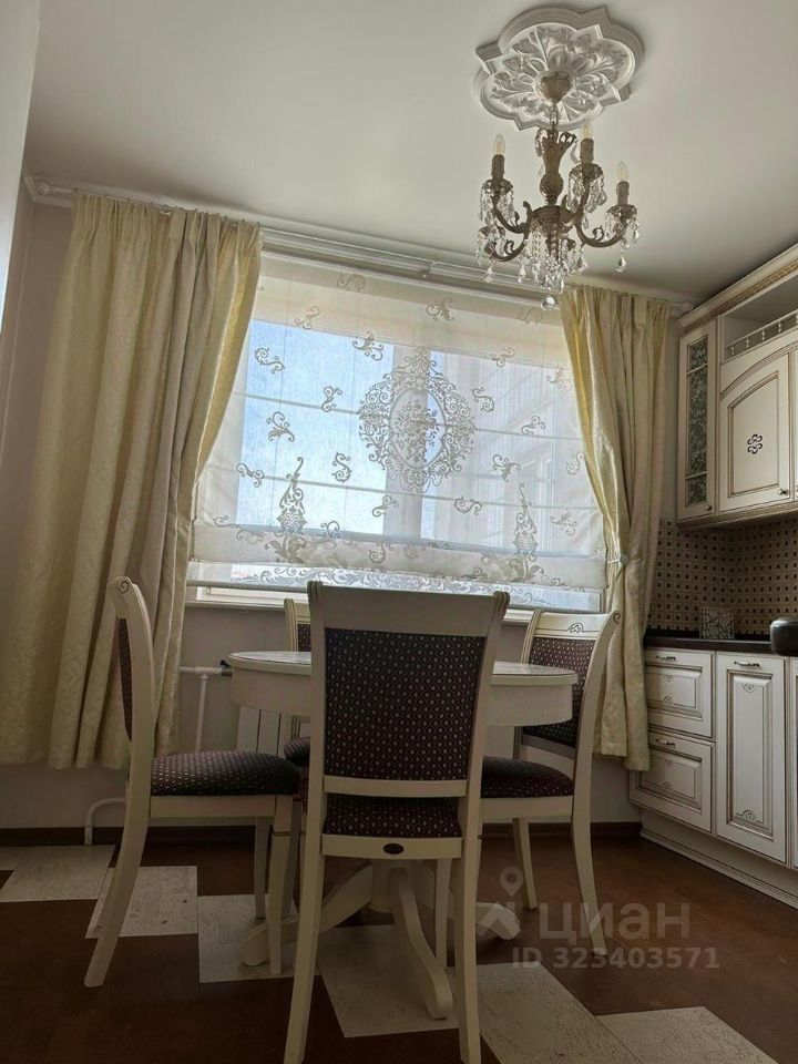 Продажа 3-комн квартиры на вторичном рынке Дубнинская улица, 30Б