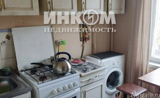 Продажа 3-комн квартиры на вторичном рынке Хабаровская улица,  д. 17/13