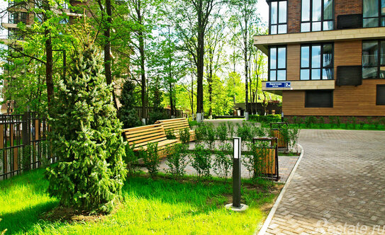 Продажа 1-комн квартиры на вторичном рынке Новогорск, ул Заречная,  д. 2,  к. 3