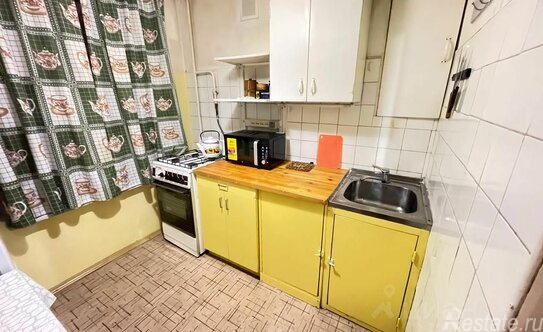 Продажа 2-комн квартиры на вторичном рынке Парковая 15-я ул,  д. 42,  к. 1