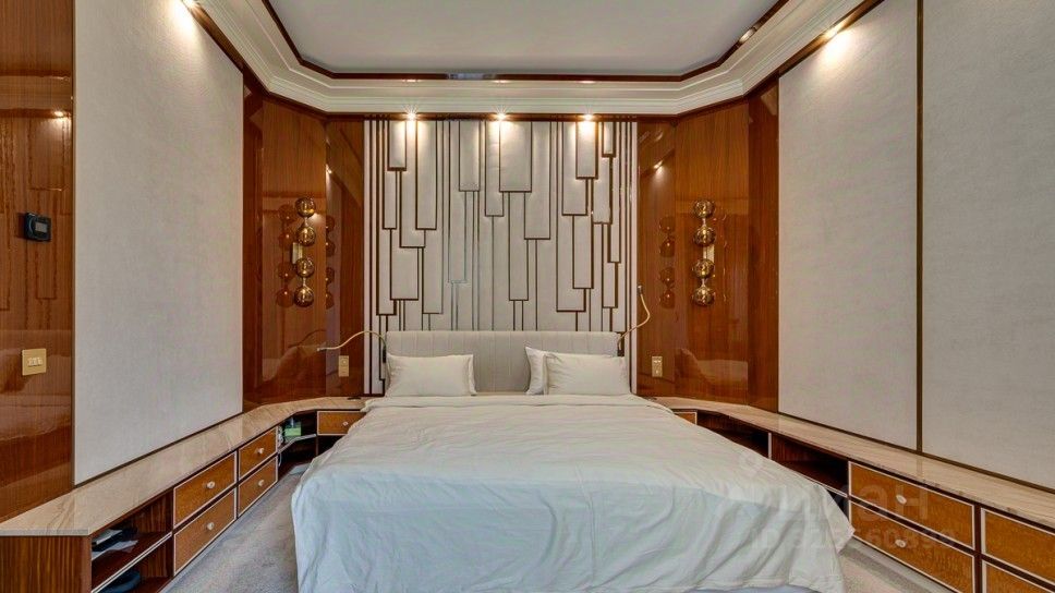 Продажа 3-комн квартиры на вторичном рынке улица Спиридоновка, 19