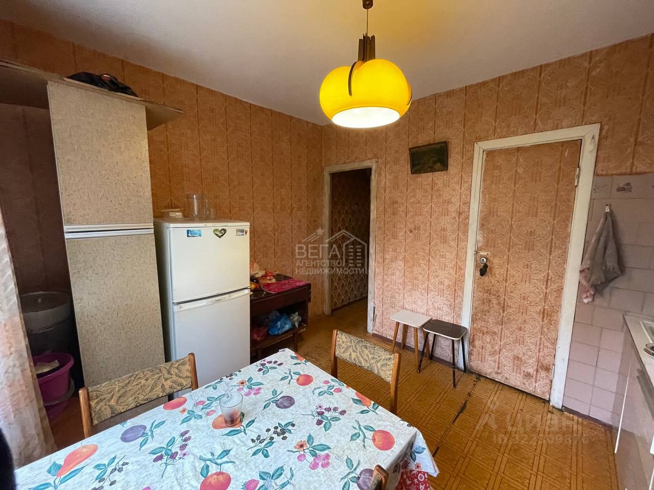 Продажа 3-комн квартиры на вторичном рынке Апрелевка, улица Комсомольская, 5