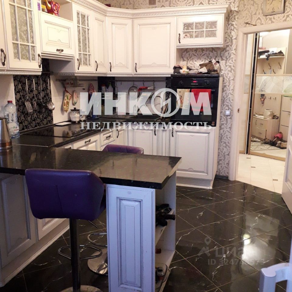 Продажа 2-комн квартиры на вторичном рынке Звенигород, Спортивная улица, 12/1