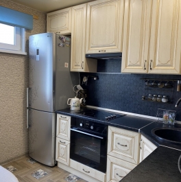 Продажа 1-комн квартиры на вторичном рынке Петергоф г., Бобыльская дор.,  д. 63