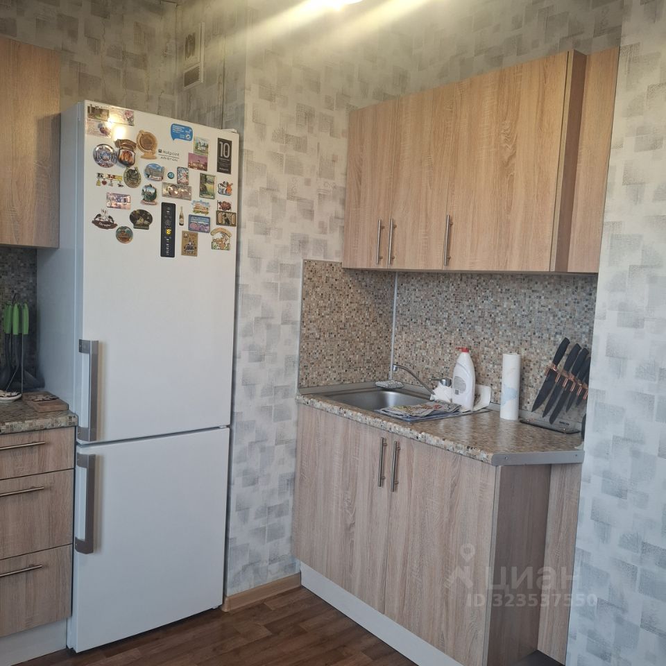 Продажа 1-комн квартиры на вторичном рынке пос. Бугры, улица Школьная, 6к3