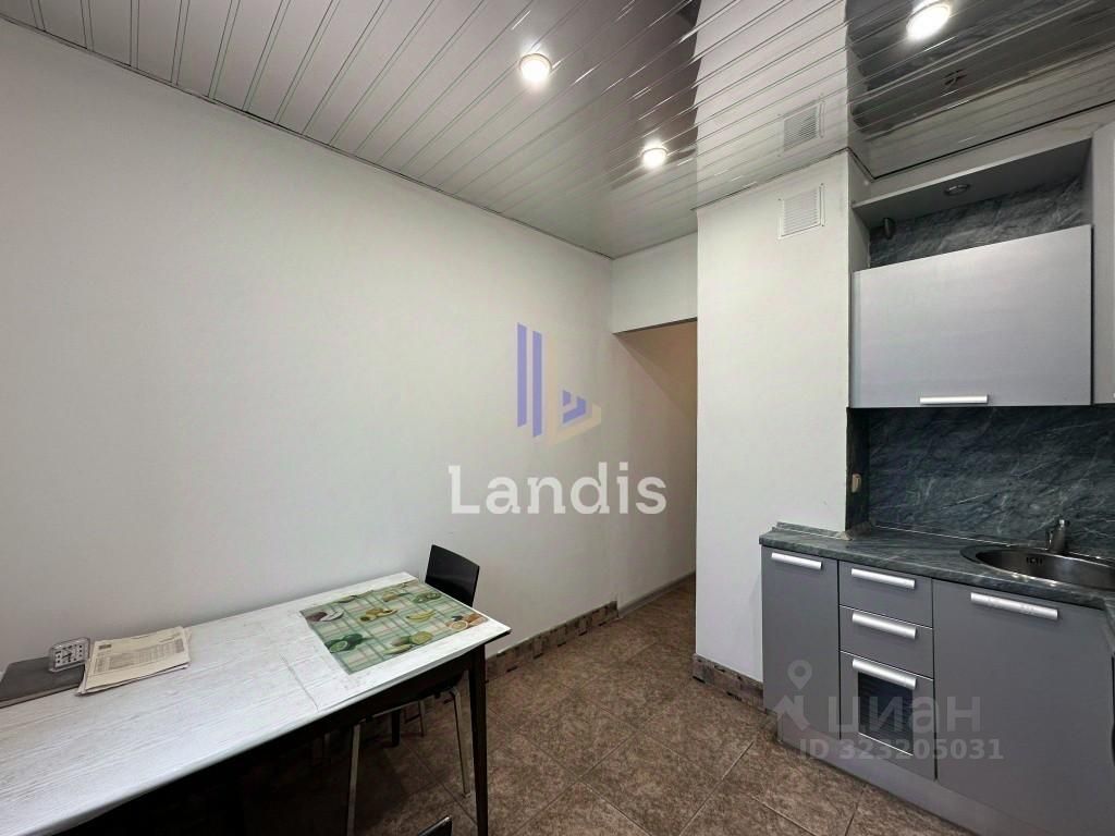 Продажа 3-комн квартиры на вторичном рынке улица Боженко, 4