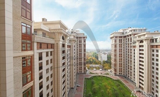 Продажа 5-комн квартиры на вторичном рынке Чапаевский пер,  д. 3