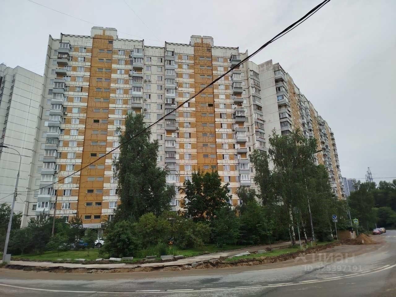 Продажа 3-комн квартиры на вторичном рынке улица Василия Петушкова, 17