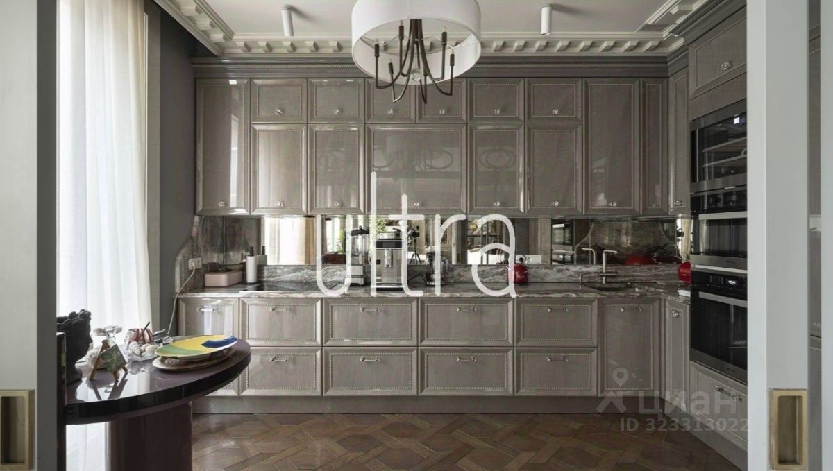 Продажа 4-комн квартиры на вторичном рынке улица Льва Толстого, 23к1