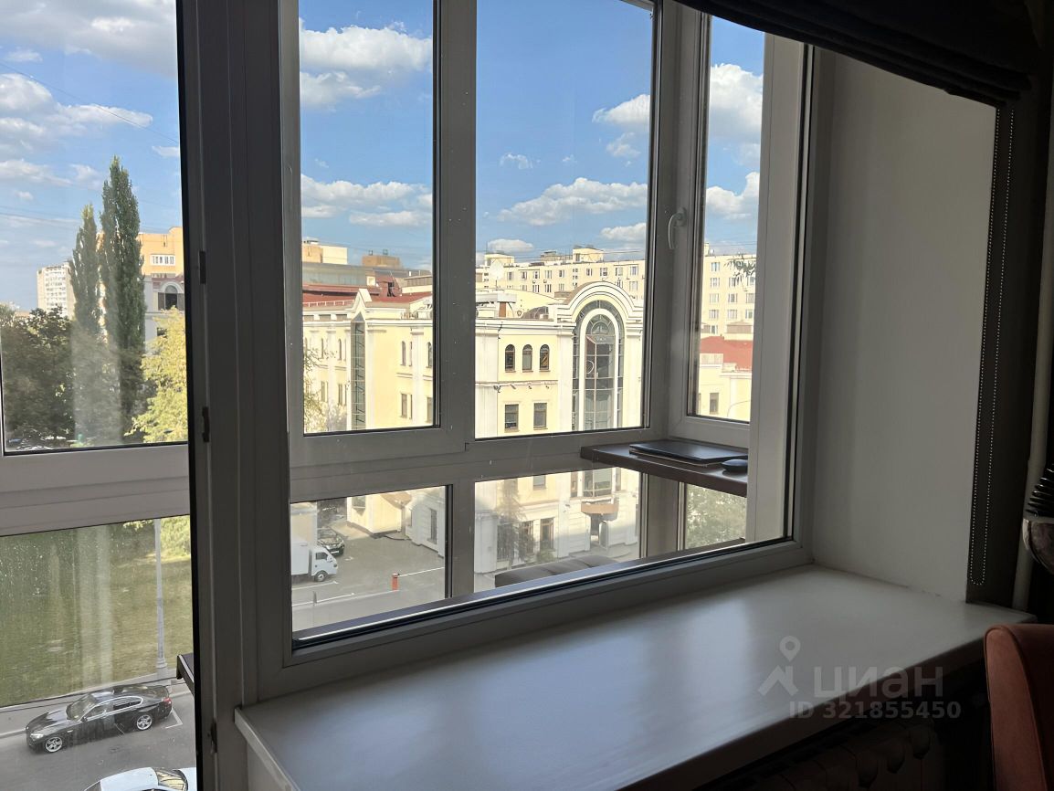 Продажа 2-комн квартиры на вторичном рынке Банный переулок, 4С1