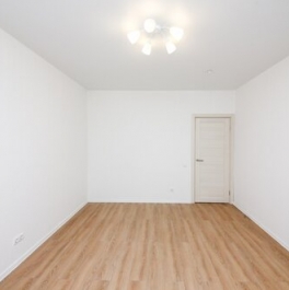 Продажа 2-комн квартиры на вторичном рынке ул Юных Ленинцев,  д. 97,  к. 3