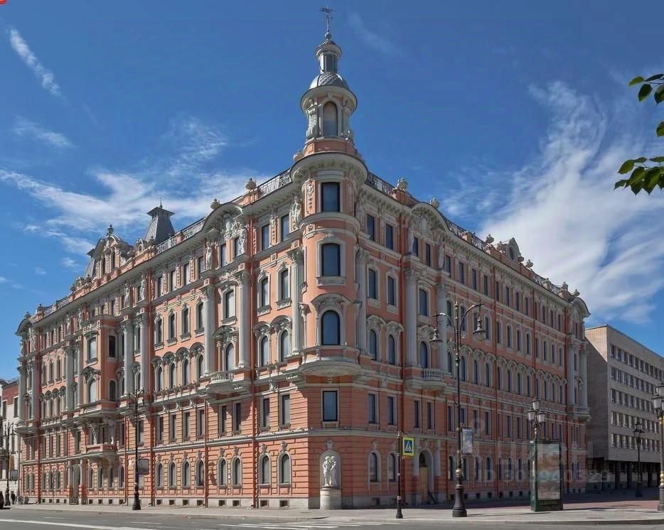 Продажа 6-комн квартиры на вторичном рынке Захарьевская улица, 41